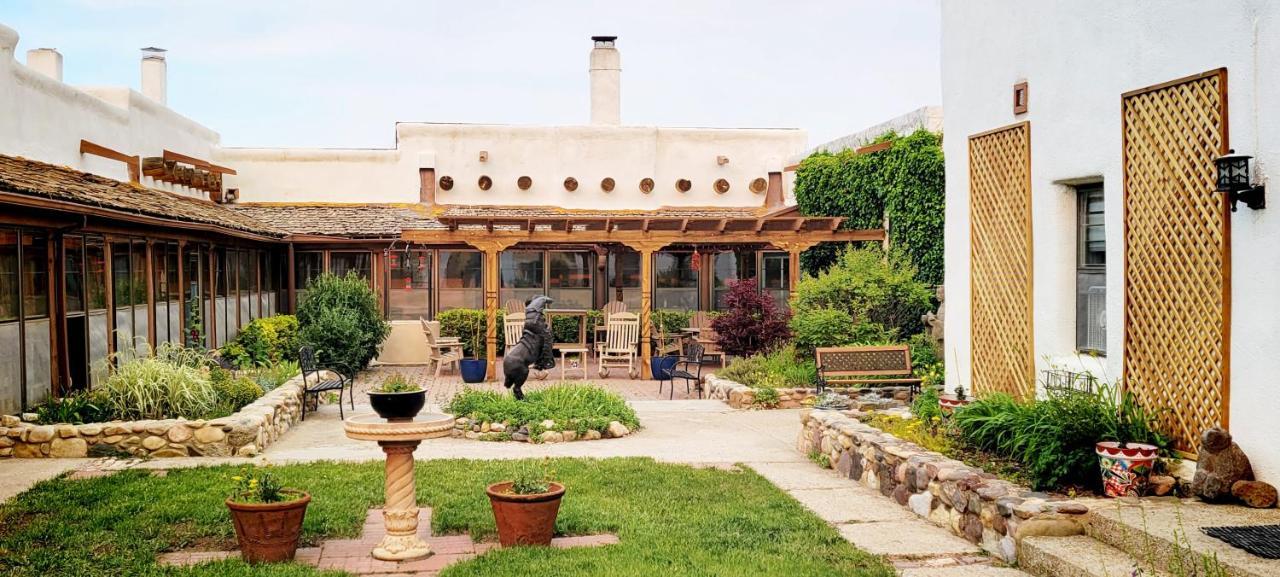 Casa Del Gavilan Historic Inn Cimarron Exterior photo